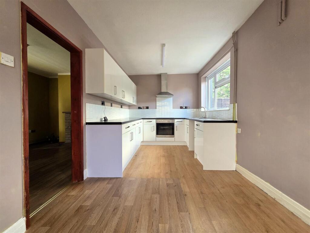 House in Swindon, Wiltshire - View 5