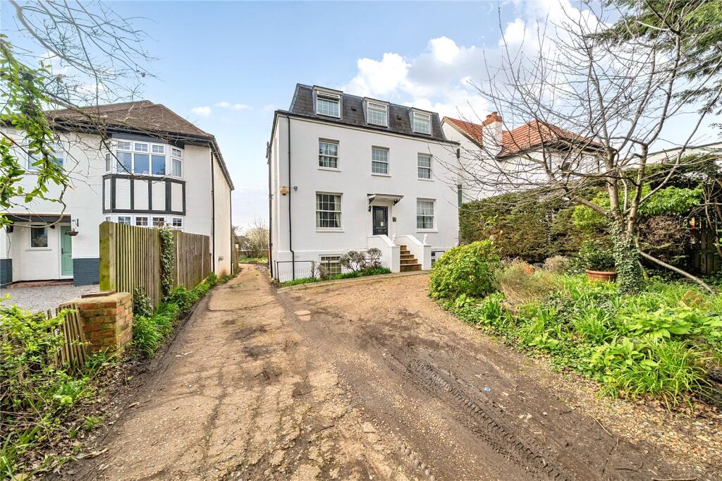 Main image of property: South Norwood Hill, London, SE25