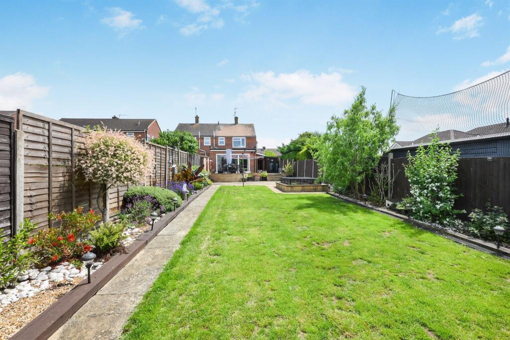 Cozens Road, Ware photo 4