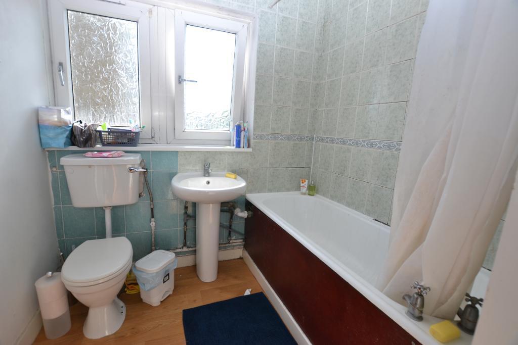 3 bedroom maisonette for rent