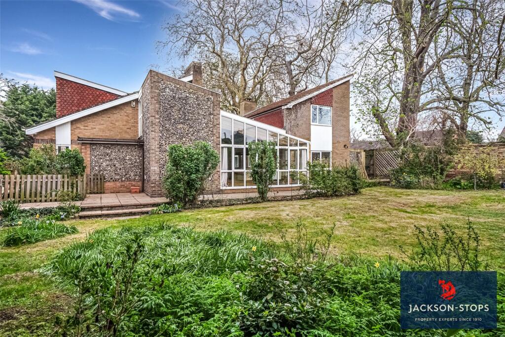 Main image of property: High Street, Lakenheath, Suffolk, IP27