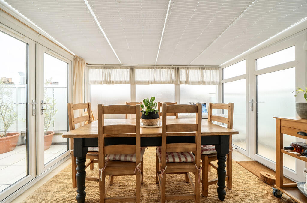Apartment in London, Shepherd's Bush - View 4