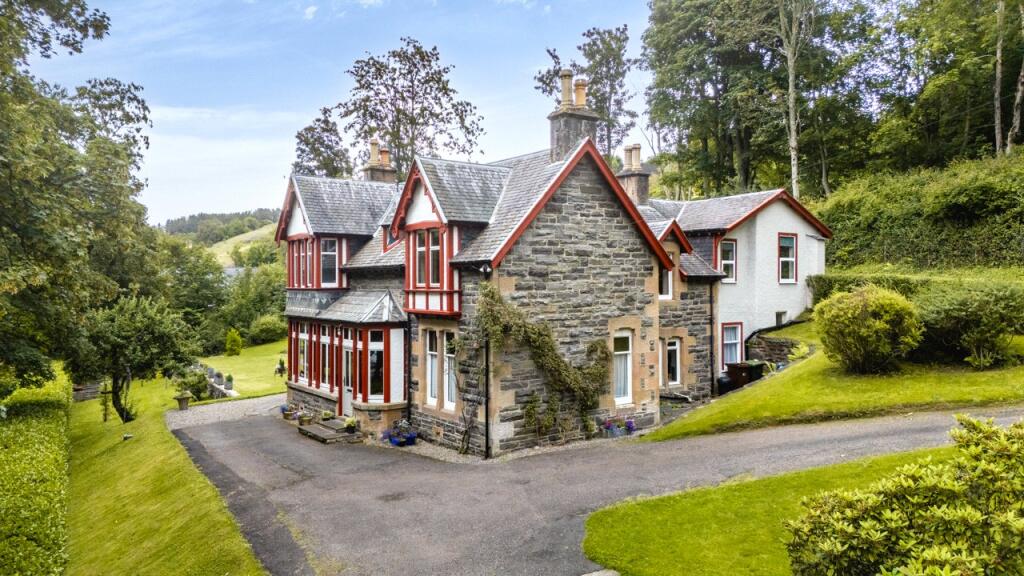 Main image of property: Glenorchy, Strathpeffer, Ross-Shire, IV14