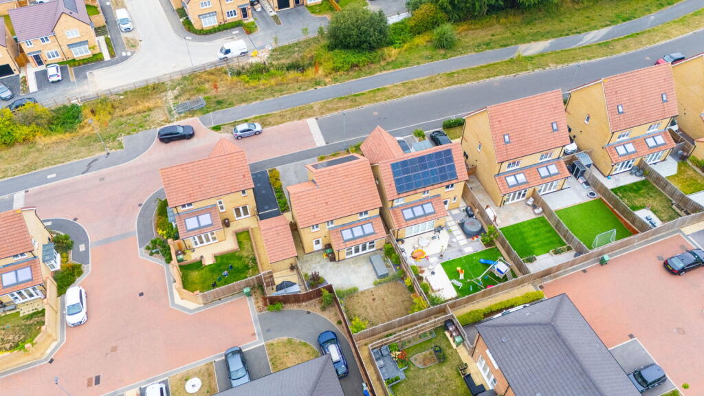 House in Wakefield - View 4