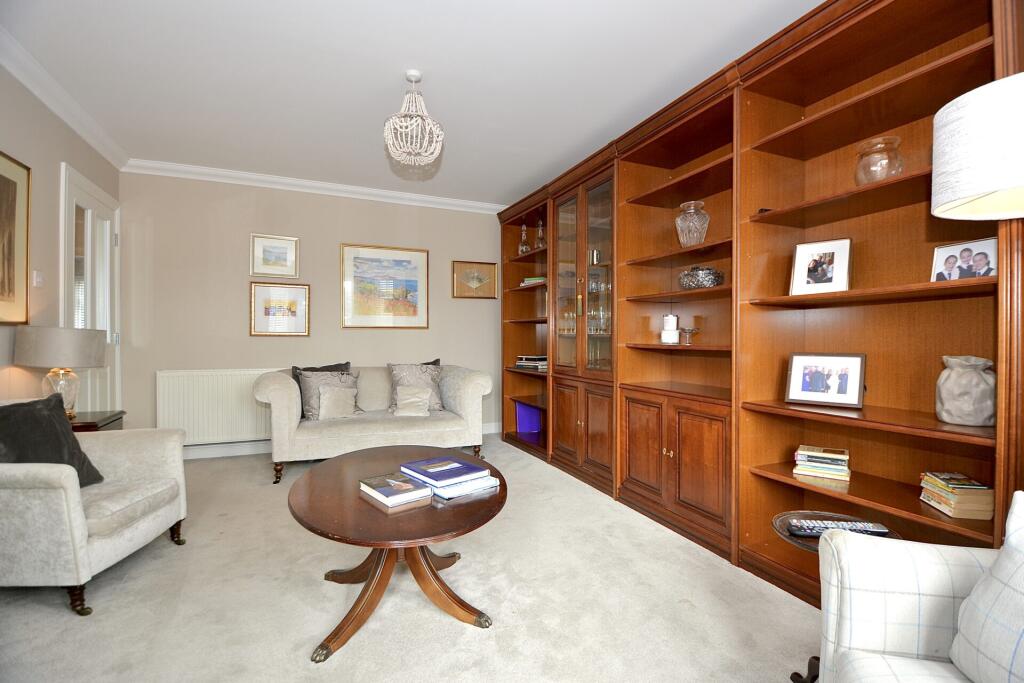 8A Barassiebank Lane, Troon, KA10 6RW photo 4