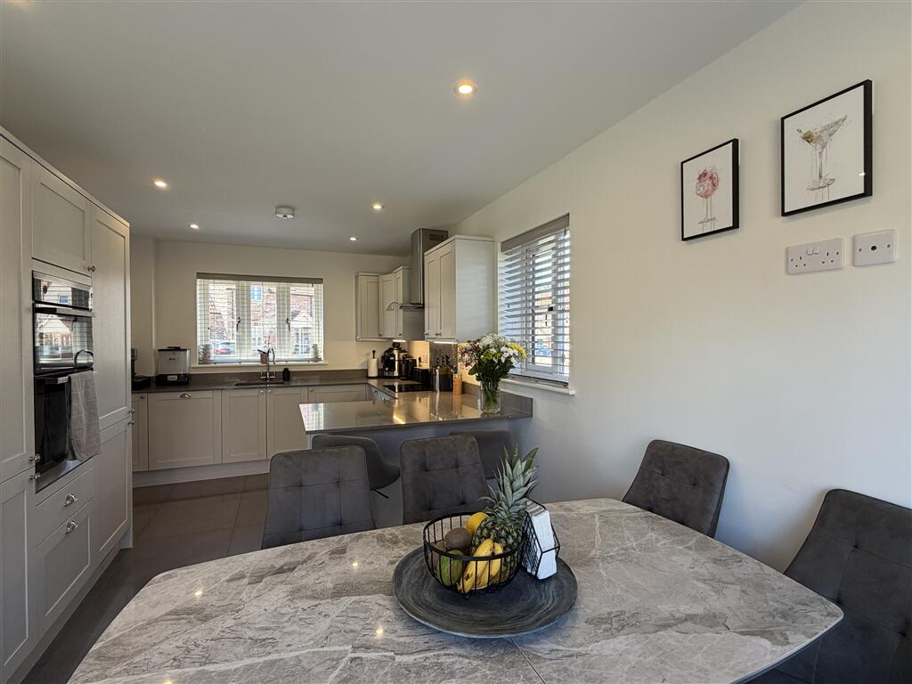 House in Peterborough - View 5