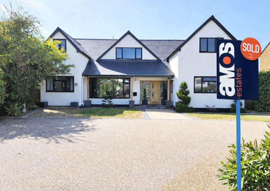 5-bed detached on Abbey Road, Hullbridge, Hockley, Essex, £850,000