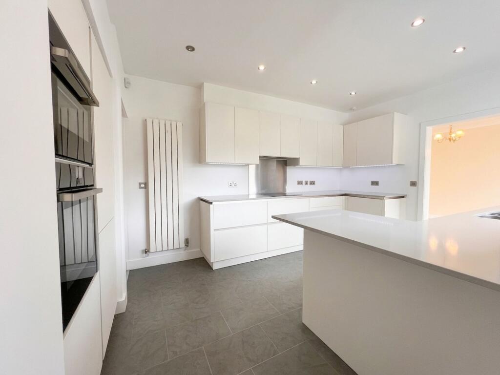 House in Peterston-super-Ely, Wyndham Park - View 3