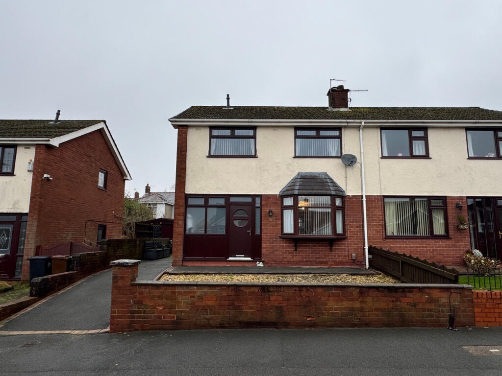 3-bed semi-detached on Balcarres Avenue, Wigan, WN1, £225,000