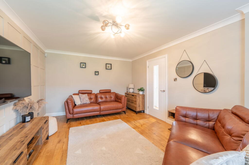 Jamphlars Place, Cardenden, Lochgelly, KY5 0NT photo 4