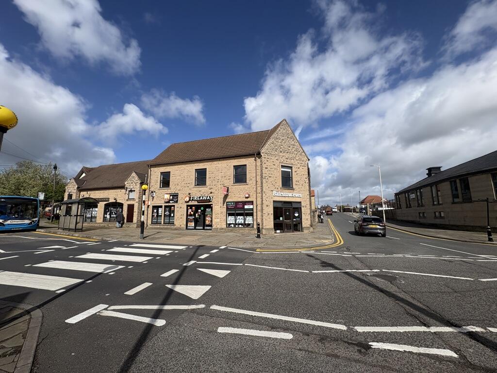 Main image of property: First Floor Offices, 5 High Street, Mansfield Woodhouse, Mansfield, Nottinghamshire, NG19 8BB