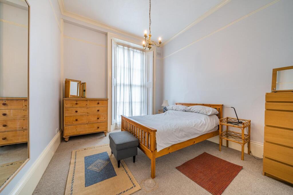 Orsett Terrace, Bayswater, London, W2 photo 4