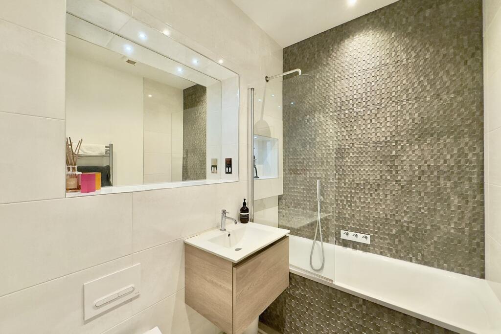 Additional image 4 of Highfield Hall, Christchurch Road, Bournemouth, BH1