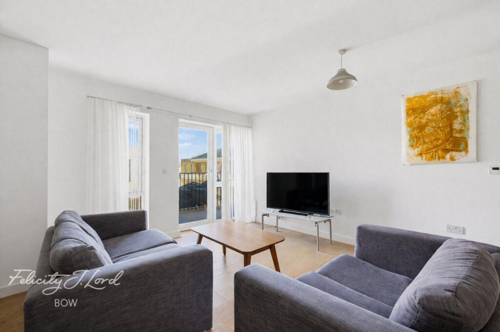 Main image of property: St Clements Avenue, London