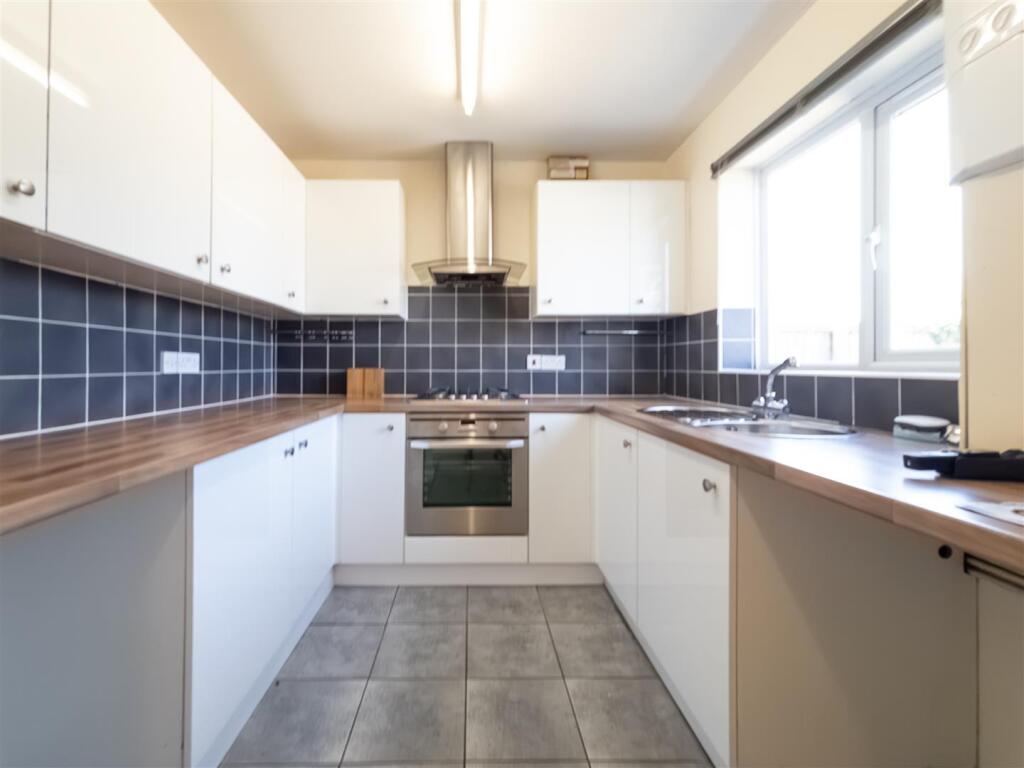 House in Swindon - View 5