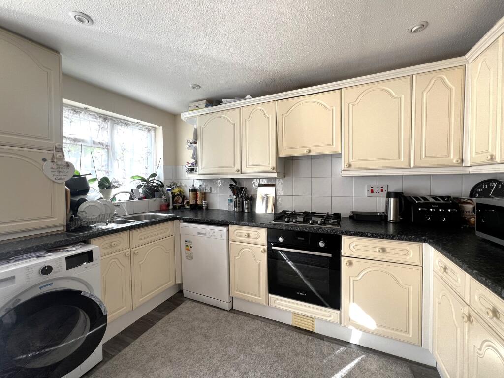 House in Redhill - View 3