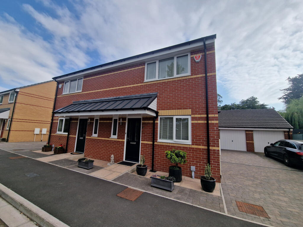 Main image of property: East Sidings Drive, Misterton, Crewkerne, Somerset, TA18 8FL