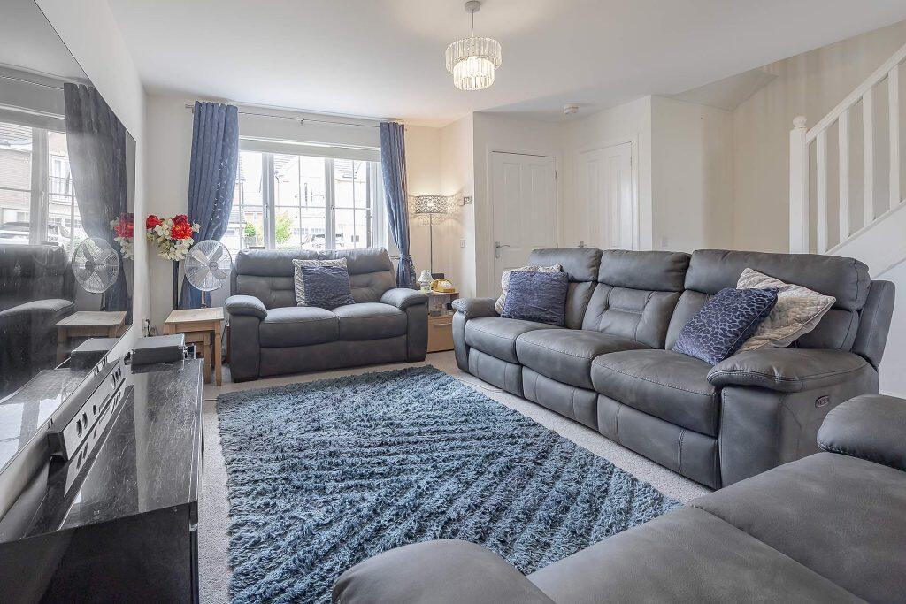 68M, Angus Way, Armadale photo 3