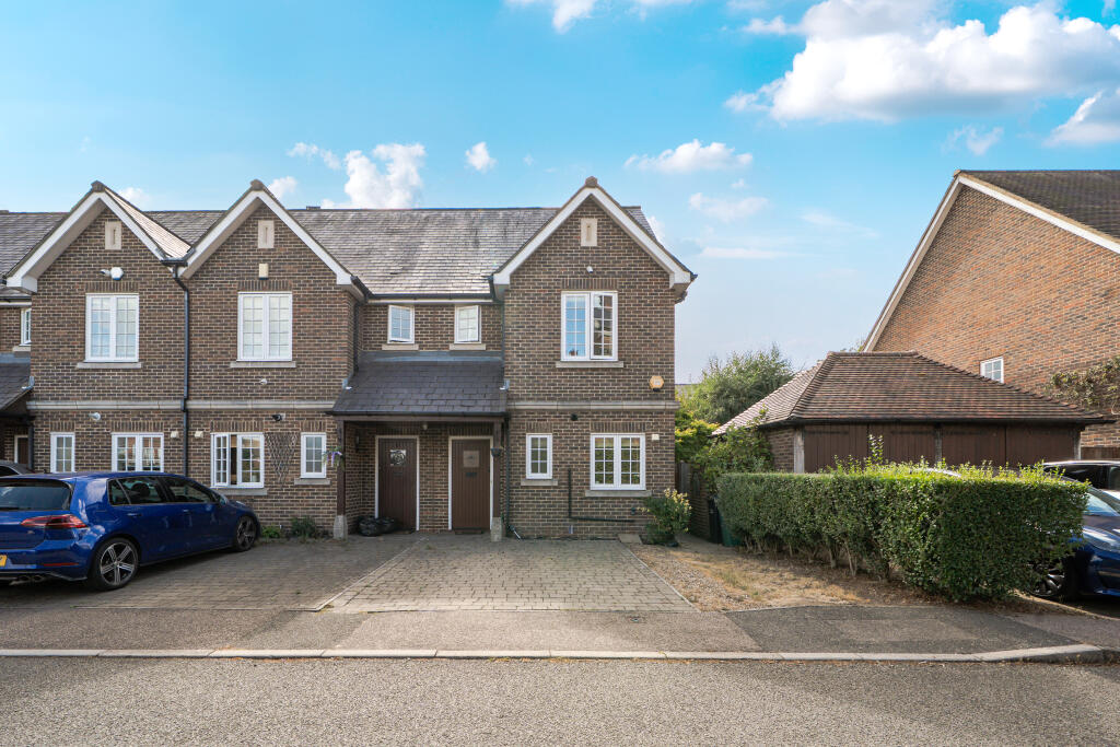 Main image of property: Upper Lodge Way, Coulsdon, CR5