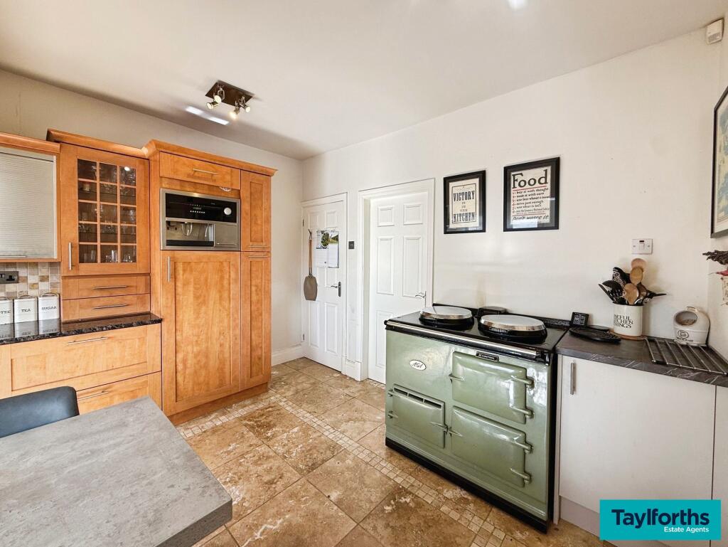 Milton Grove, Barnoldswick, BB18 photo 4