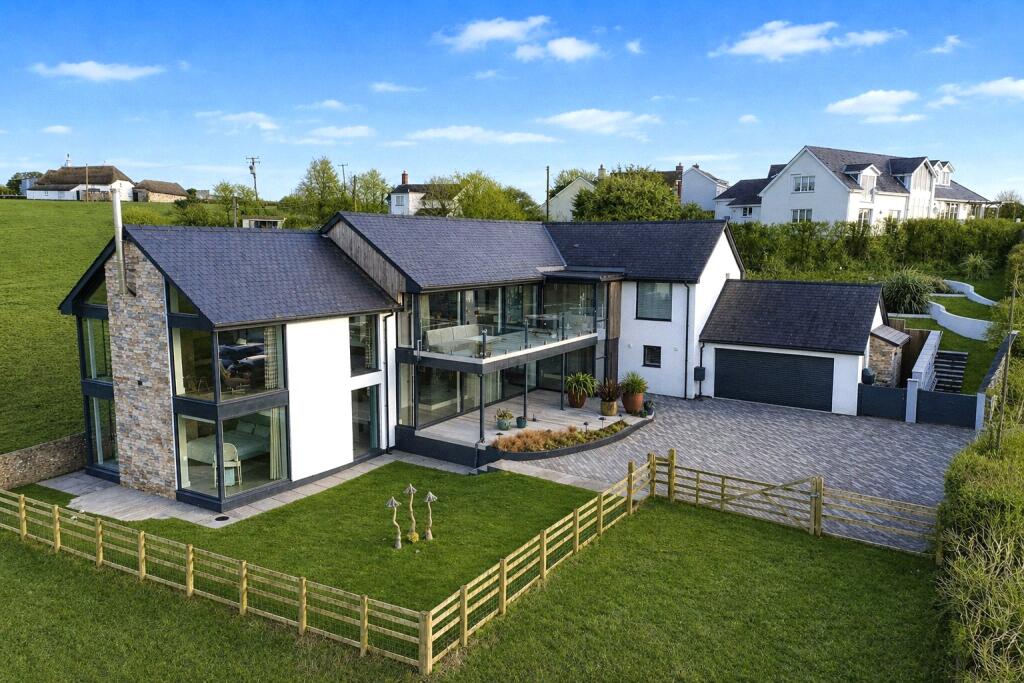 Architecture & Design At Its Finest, Worlington Hill, Instow, Devon, EX39 photo 4