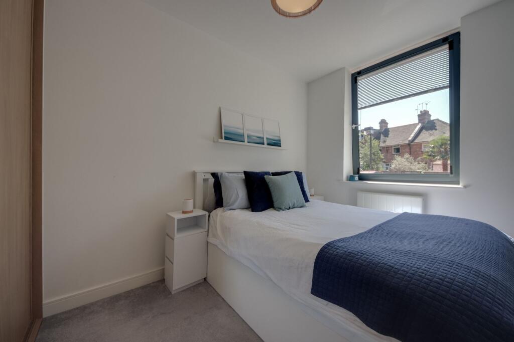 Apartment in Watford - View 4