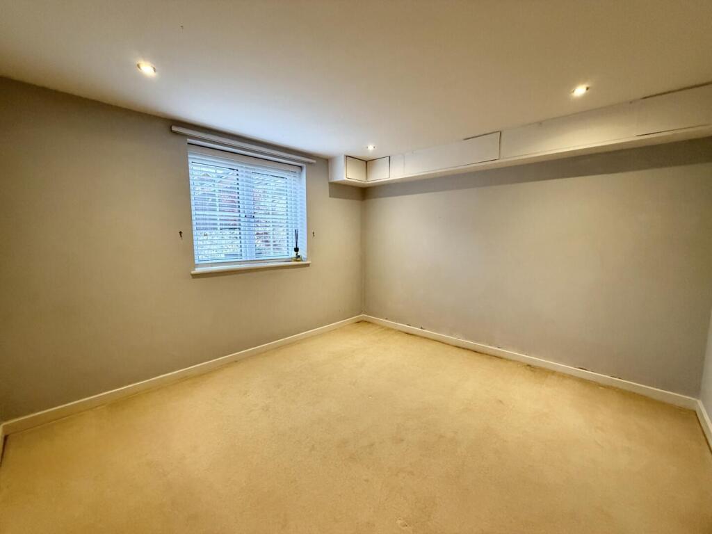 Apartment in Leeds - More