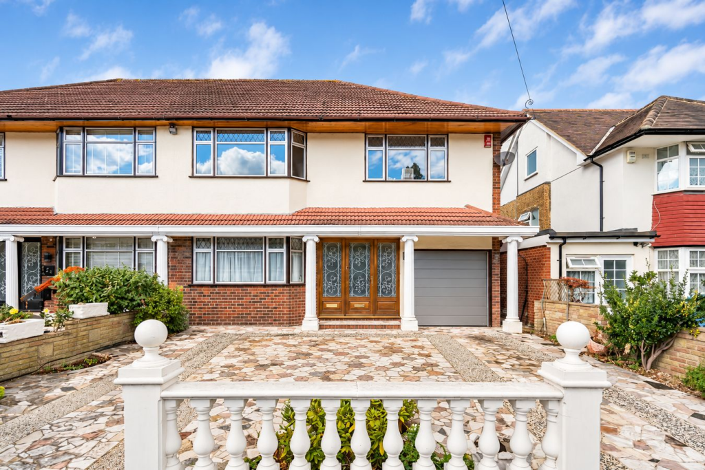 4-bed semi-detached on Longland Drive, London, N20, £1,195,000
