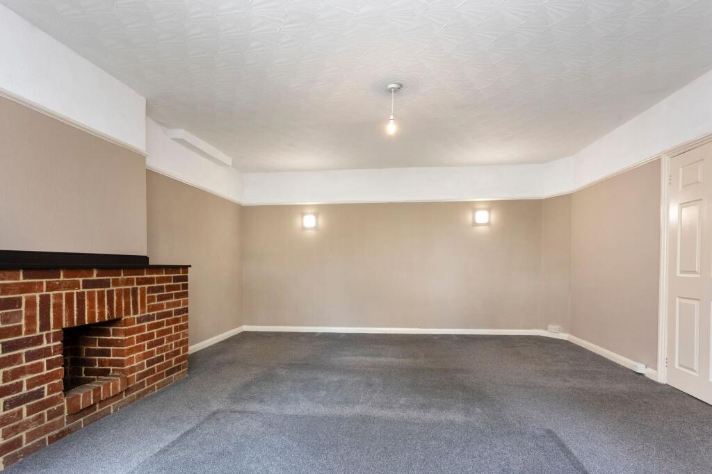Apartment in Hove, Aldrington - View 4