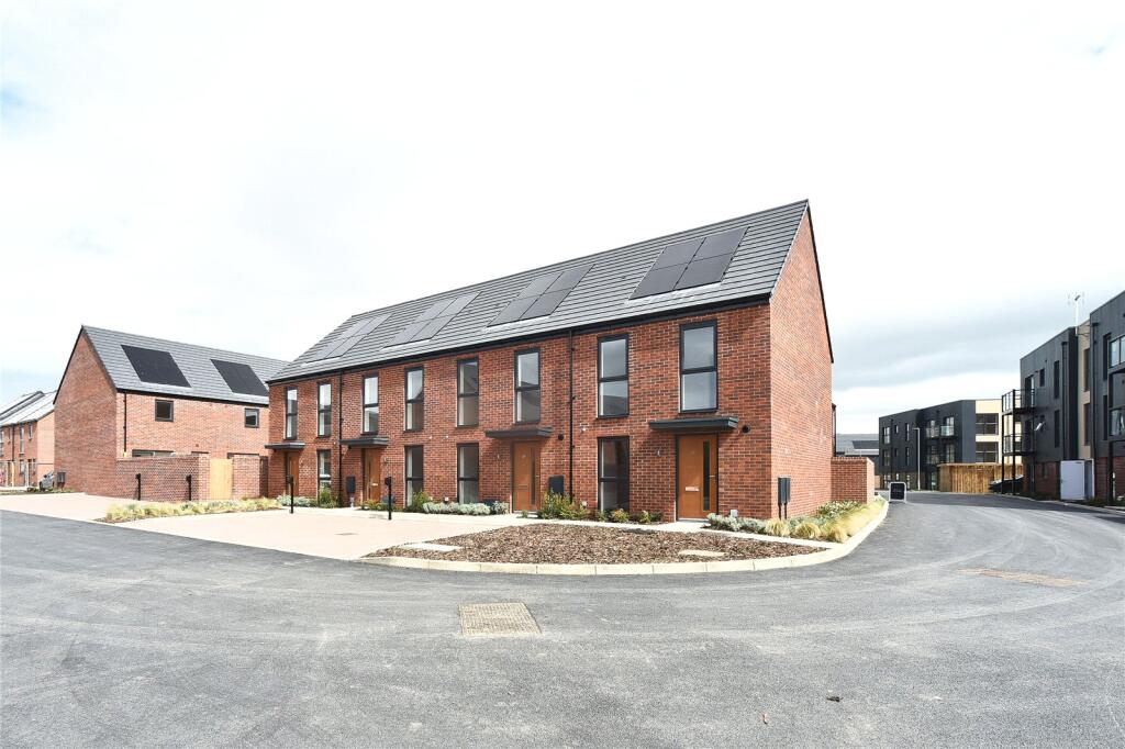 Apartment in Chippenham, Wiltshire - View 4