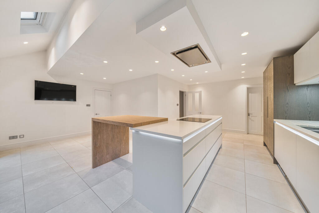 Davema Close, Chislehurst, Kent, BR7 photo 2