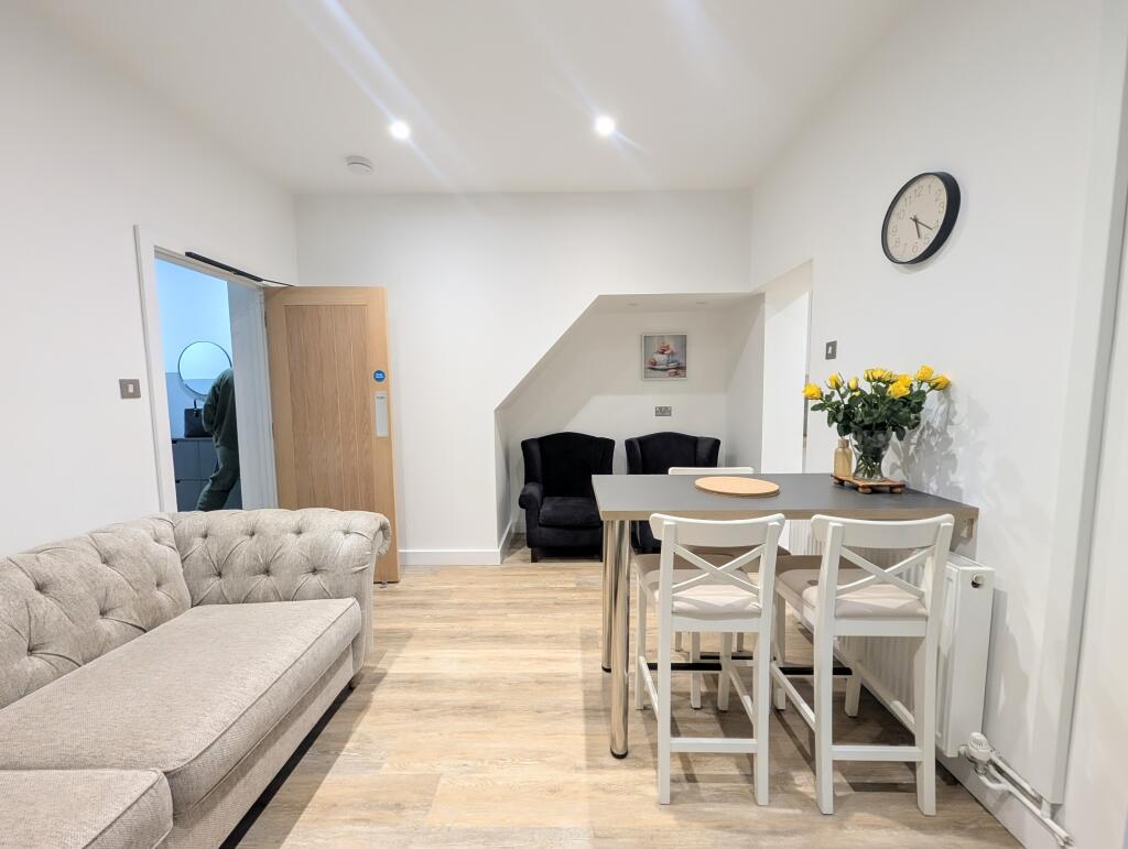 House in Cardiff - View 5