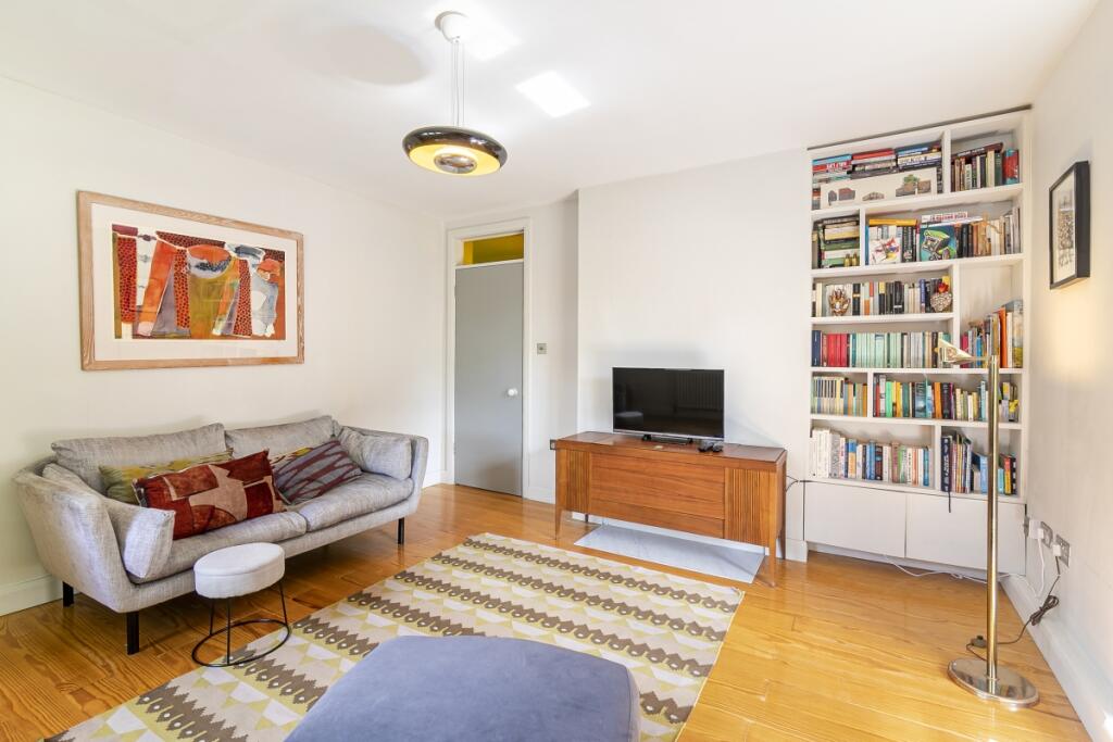 Apartment in London - More
