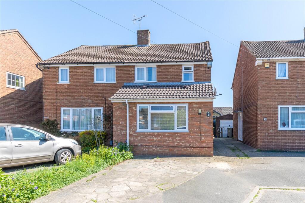 Main image of property: Field End Close, Luton, Bedfordshire, LU2