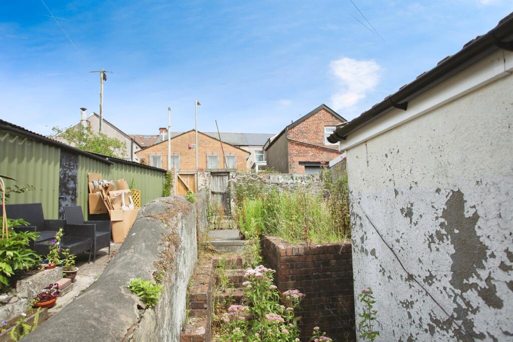 William Street, Abertridwr, Caerphilly photo 3