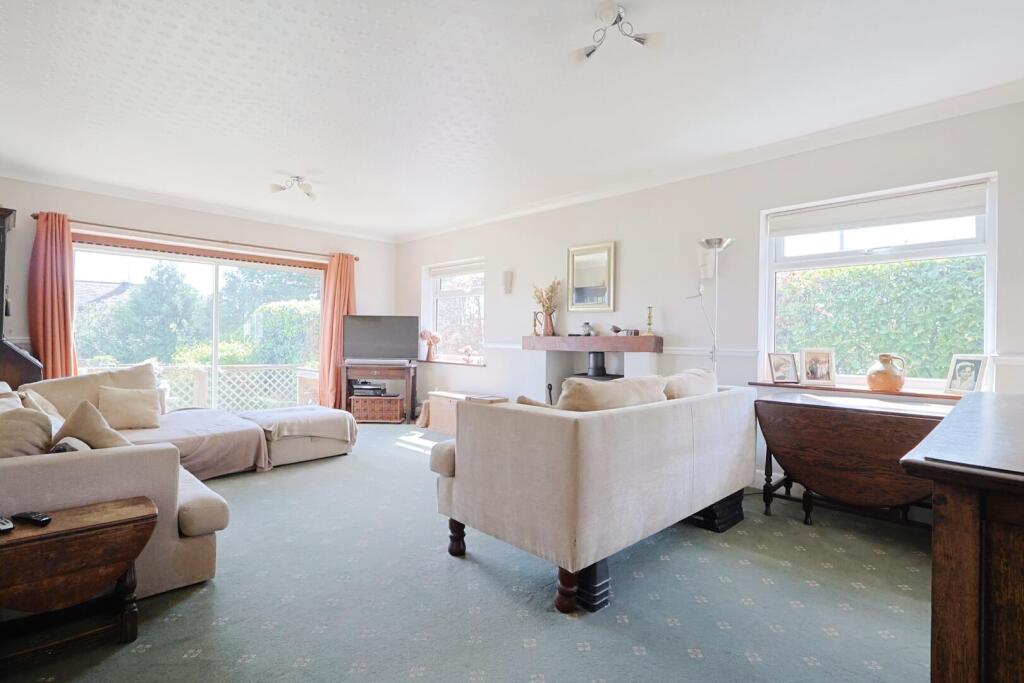 House in Corfe Mullen - View 4