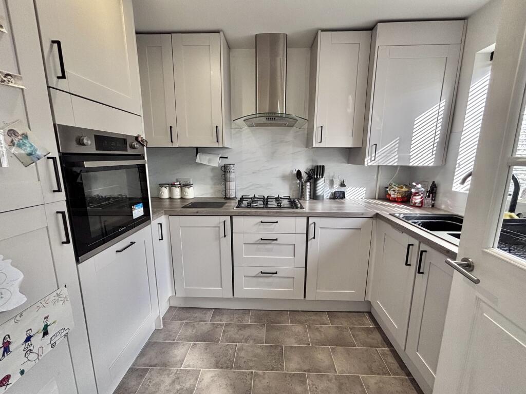 Skippers Close, Blaby, Leicester, Leicestershire. LE8 4JD photo 2