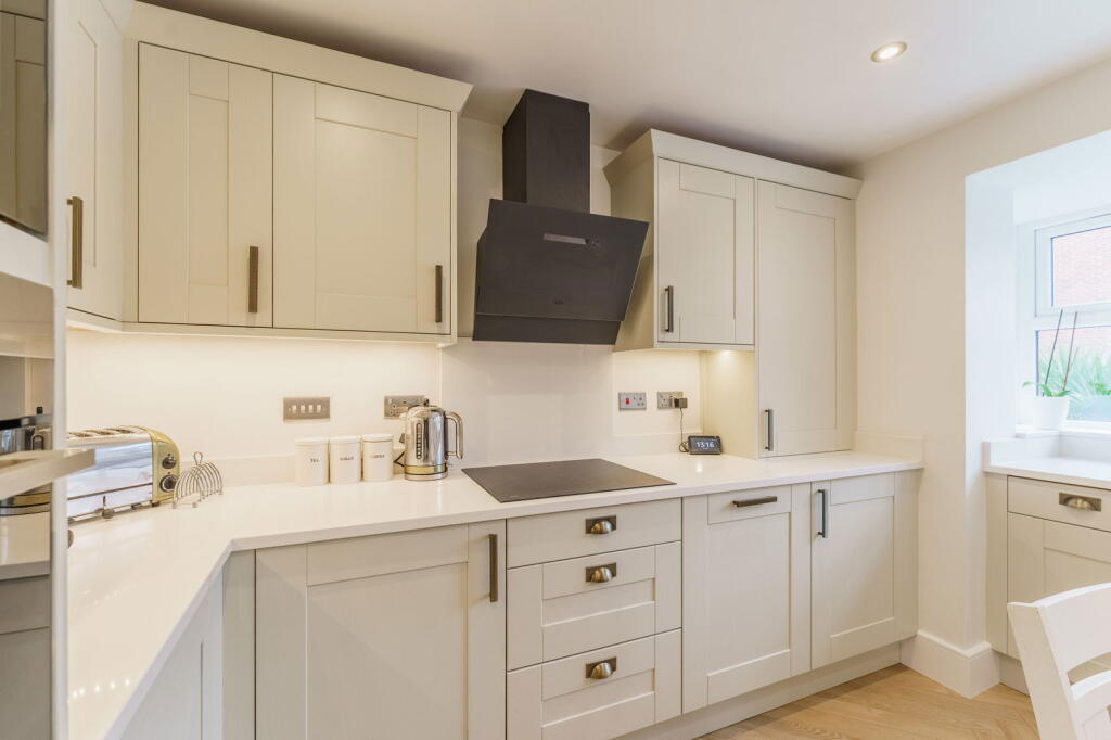 Abbots Court, Selby, YO8 8BF photo 3