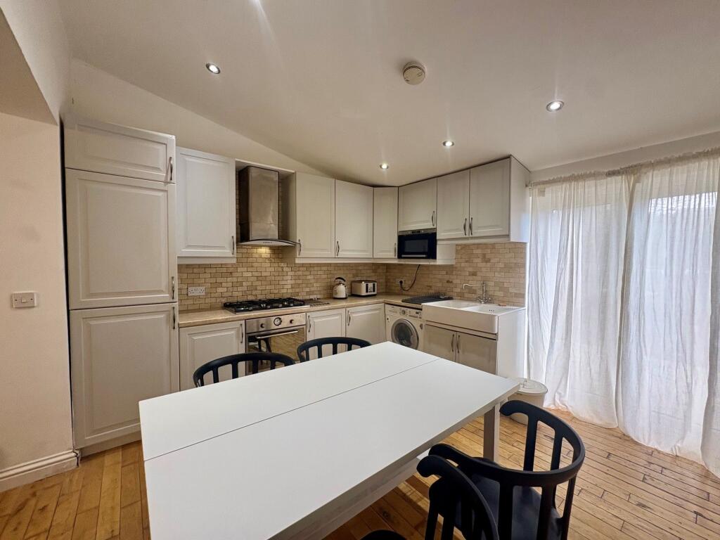 Main image of property: Hillfields Avenue, Bristol