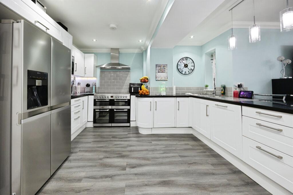 The Ridge, Kennington, Ashford photo 4