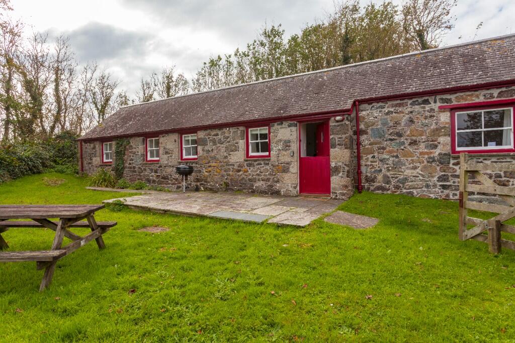 Main image of property: Cadgwith, TR12