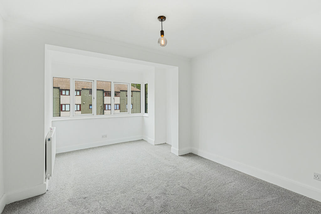 Apartment in Kenningtons, Essex - View 5