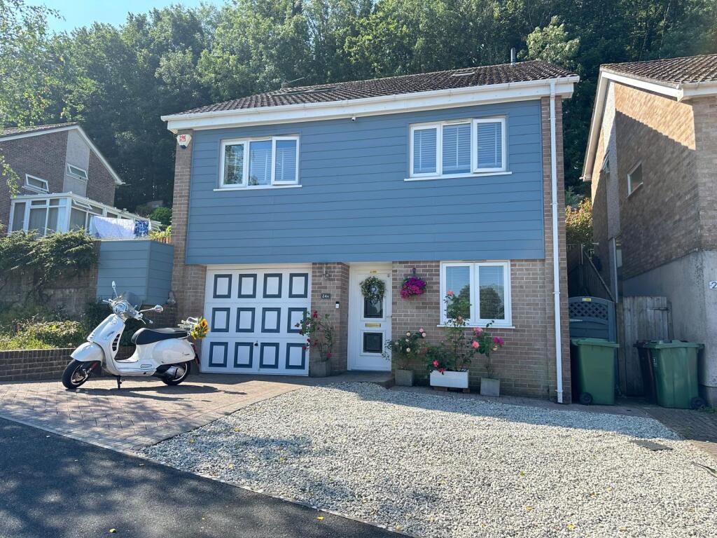 4-bed detached on Longwood Close, Plymouth, Devon, £425,000