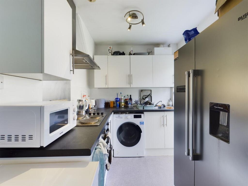 House in Brighton, Bevendean - More