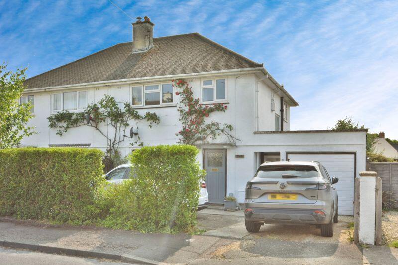 3-bed semi-detached on Austin Road, Cirencester, Gloucestershire., £375,000