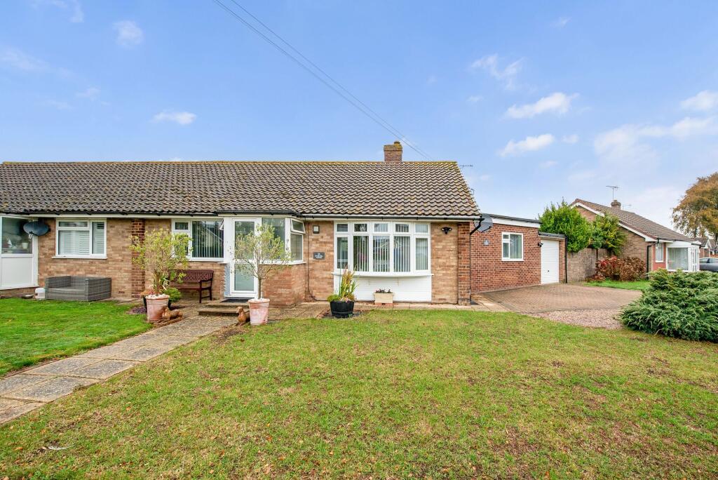 2-bed semi-detached on Churchill Avenue, Bognor Regis, PO21, £380,000