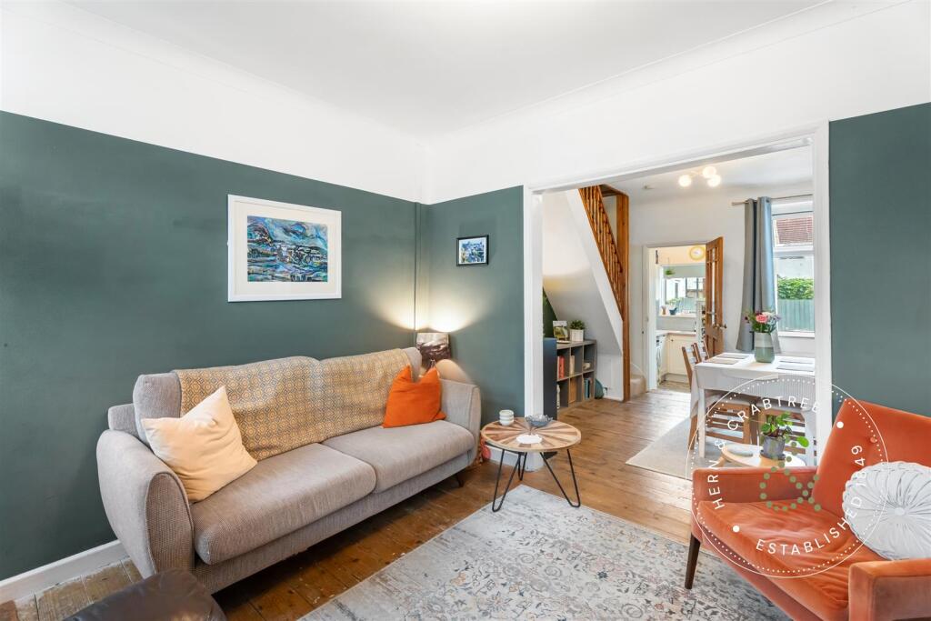 House in Cardiff, Grangetown - View 3