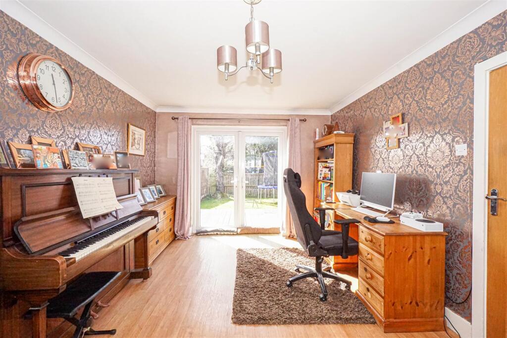 House in Tonbridge - View 4