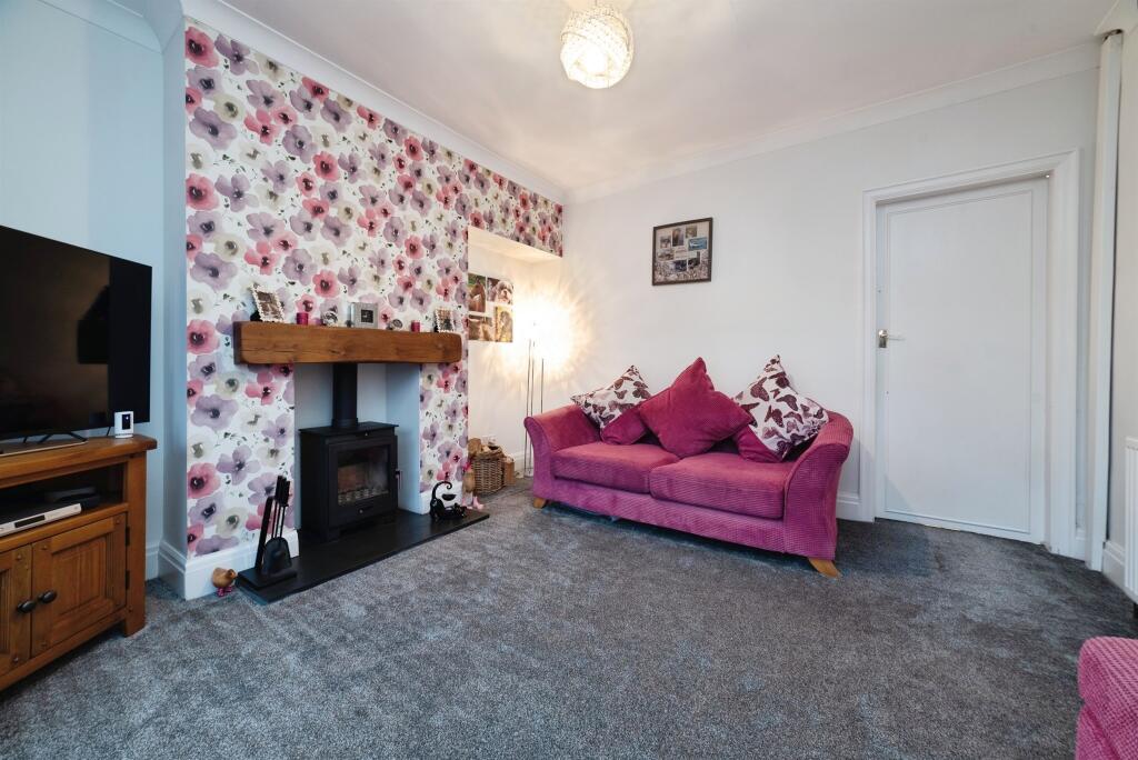 Reldene Drive, Hull photo 3