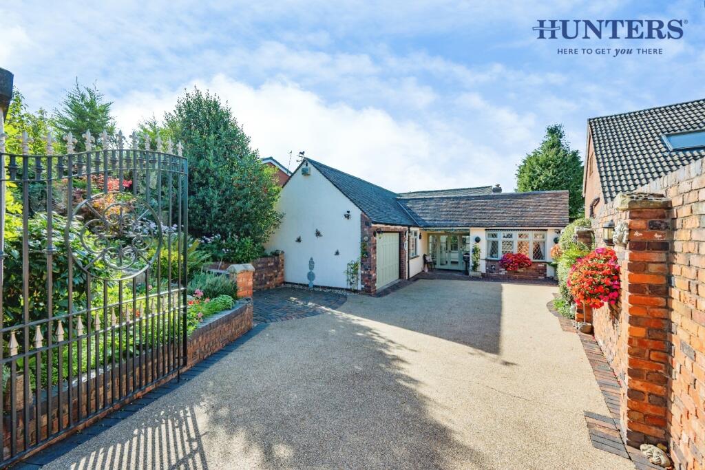 Main image of property: The Old Coach House, Upper St. John Street, Lichfield